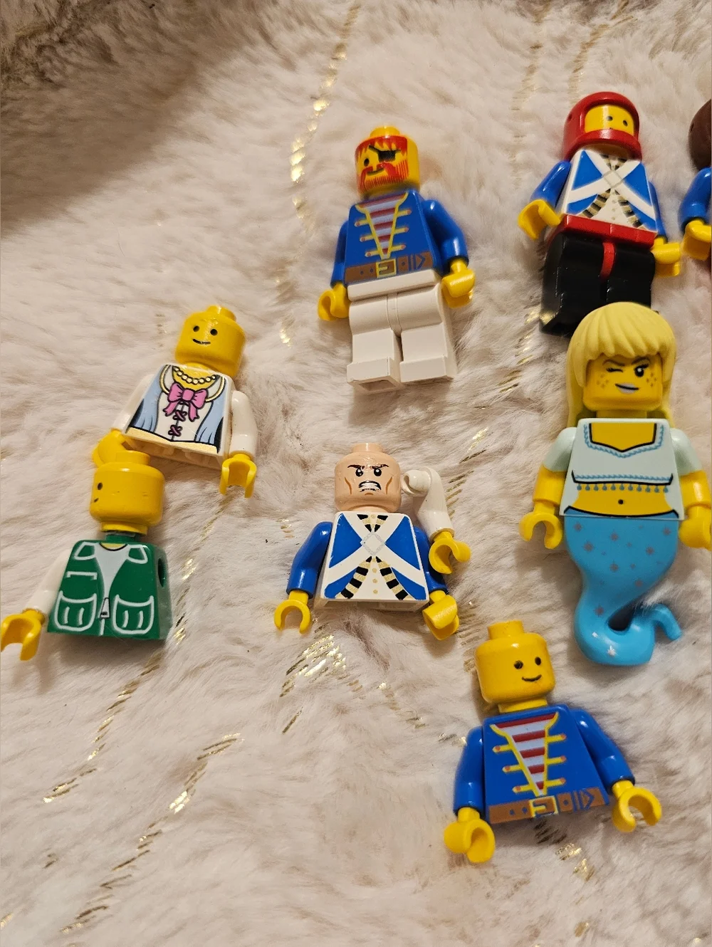 90s/2000s Lego Figurines - Picture 3 of 3